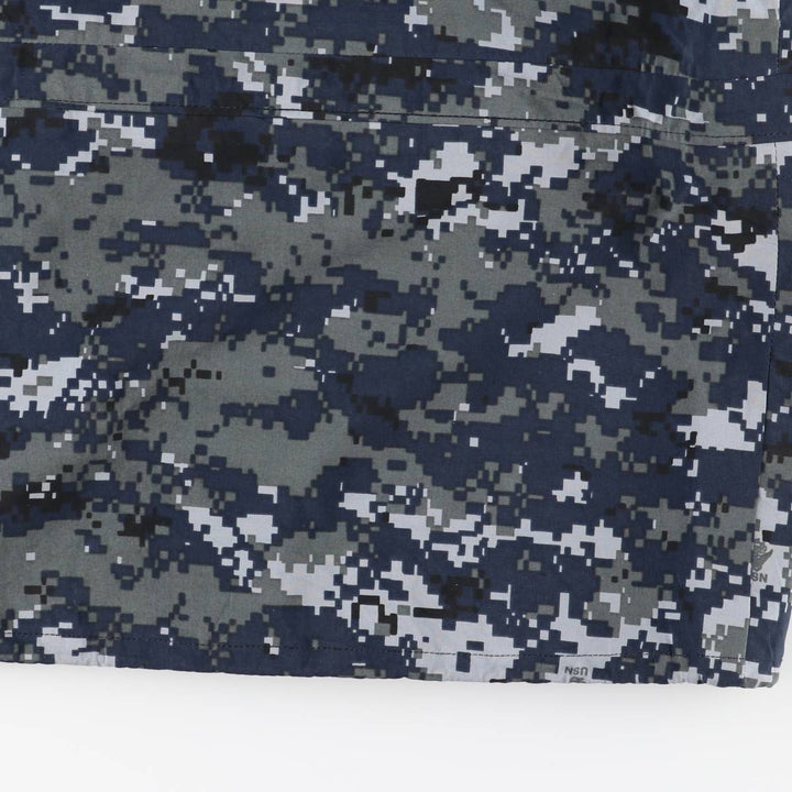 Authentic 2000'S US military camouflage pattern NWU digital camo military Gore-Tex parka, USA-made, SMALL-X-SHORT, men's size S. Nylon navy blue type Vintage Second Hand