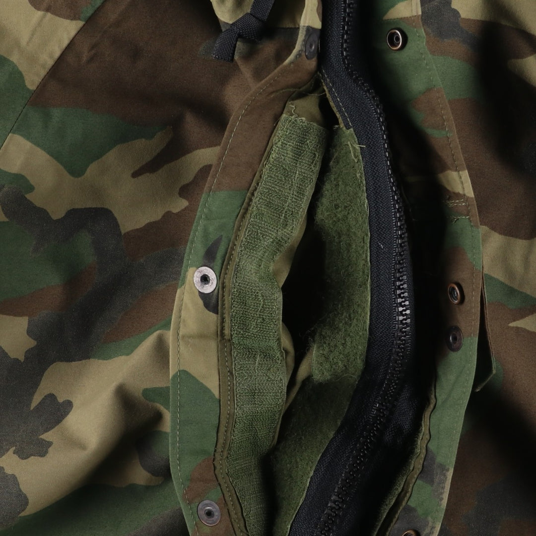 1990'S US Military Camouflage Pattern ECWCS 1st Gen. Late Model Military Gore-Tex Parka, Large Regular, Men's Size L Nylon Khaki type Vintage Second Hand