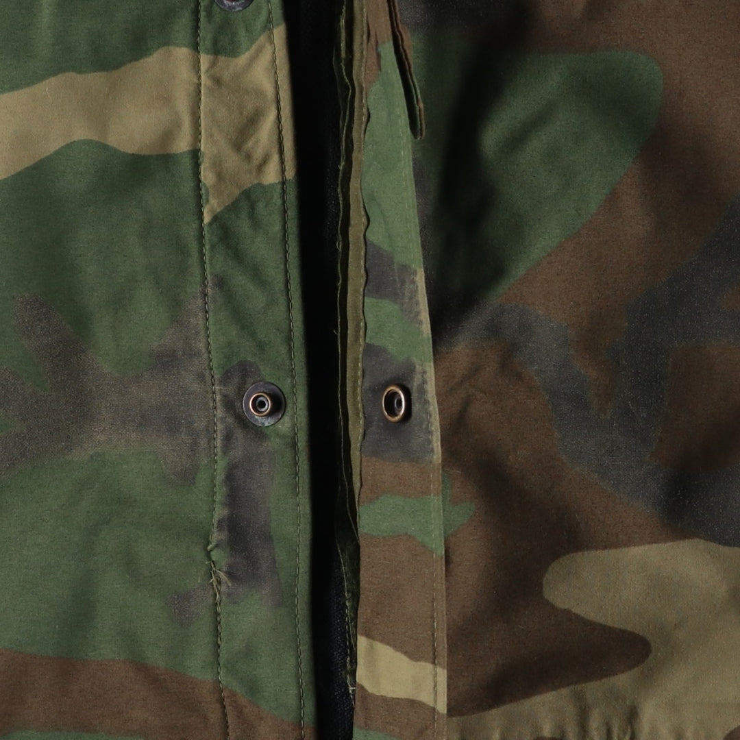 1990'S US Military Camouflage Pattern ECWCS 1st Gen. Late Model Military Gore-Tex Parka, Large Regular, Men's Size L Nylon Khaki type Vintage Second Hand