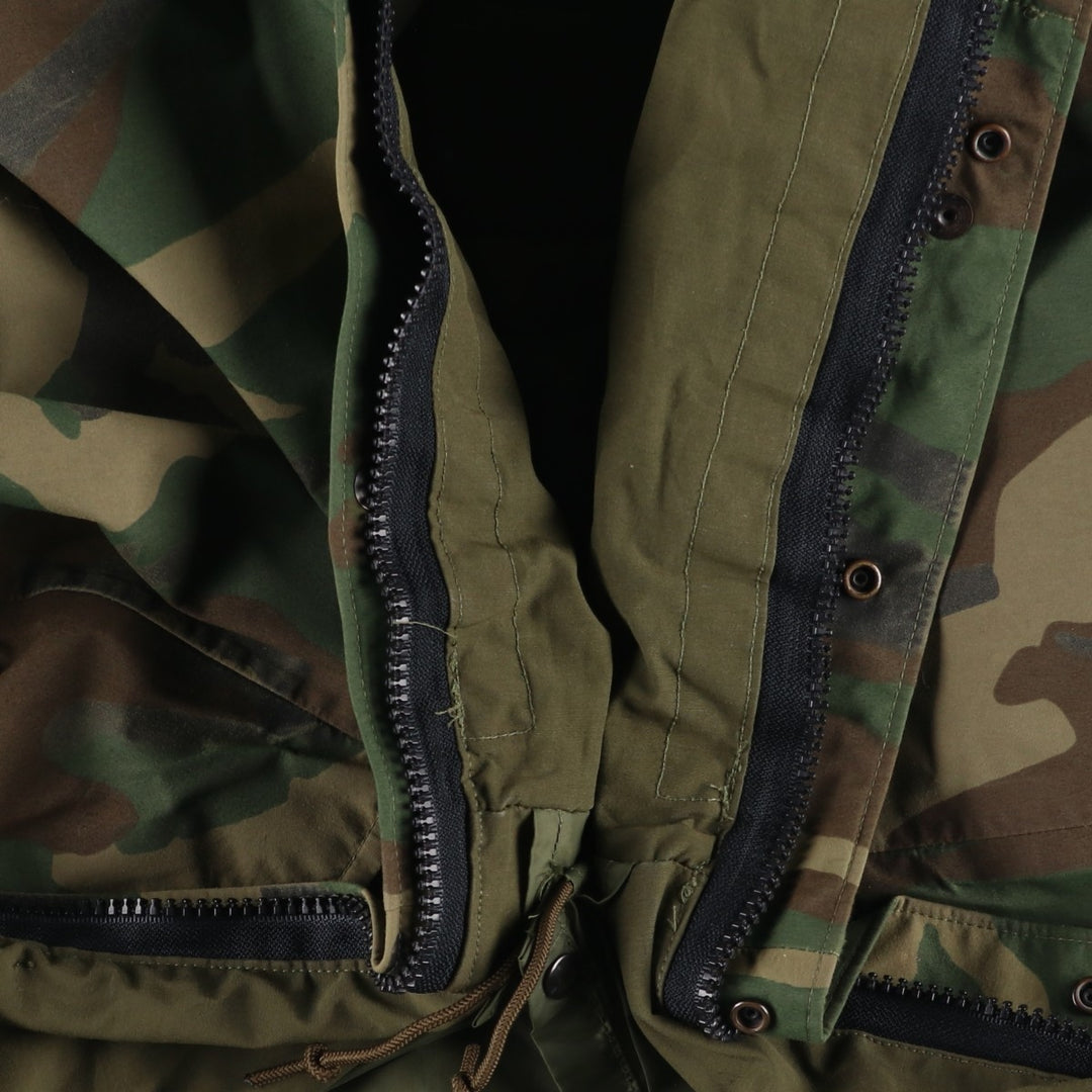 1990'S US Military Camouflage Pattern ECWCS 1st Gen. Late Model Military Gore-Tex Parka, Large Regular, Men's Size L Nylon Khaki type Vintage Second Hand