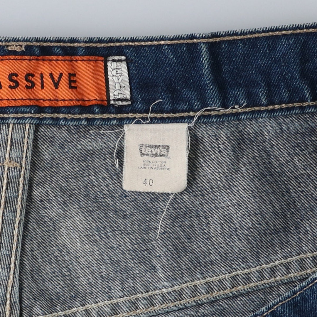 90'S Big Size Levi's Silver Tab Massive Denim Shorts, Made in USA, Men's W43 (approx.) cotton blue type Vintage Second Hand