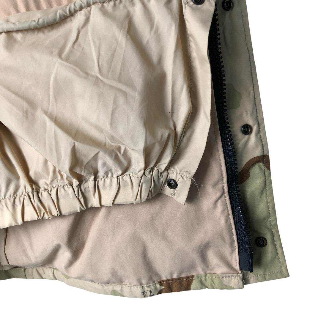 Authentic 2000'S US Military Camouflage Pattern 3C Desert Camo ECWCS 1st Gen Late Model Military Gore-Tex Parka, Made in USA, Small-Long Nylon Beige type Vintage Second Hand