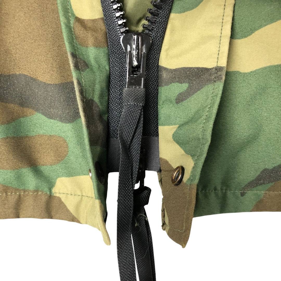 Authentic US military ECWCS 1st Gen Mid-Type Woodland Camo Military Gore-Tex Parka, Made in USA, Men's Size Medium Nylon Khaki type Vintage Second Hand