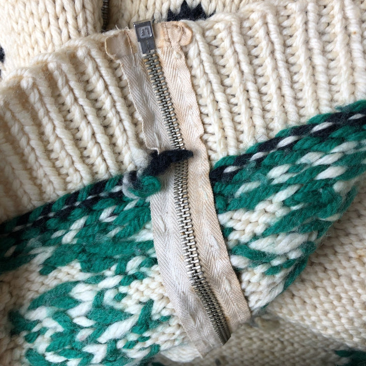 Vintage 1970'S duck print Cowichan sweater, size M, men's unclear yellow type Vintage Second Hand