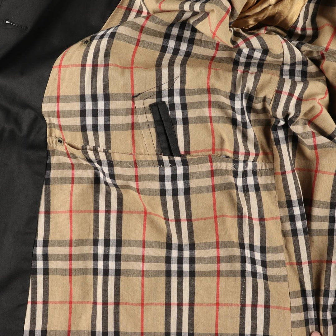 Vintage Burberry trench coat from the 1970'S to 1980s, made in England, size L. polyester black type Vintage Second Hand