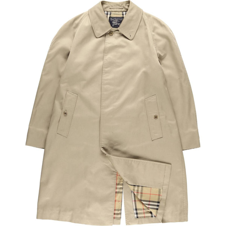 Vintage Burberry Balmacaan coat from the 1970'S to 1980s, made in England, size L. polyester Beige type Vintage Second Hand