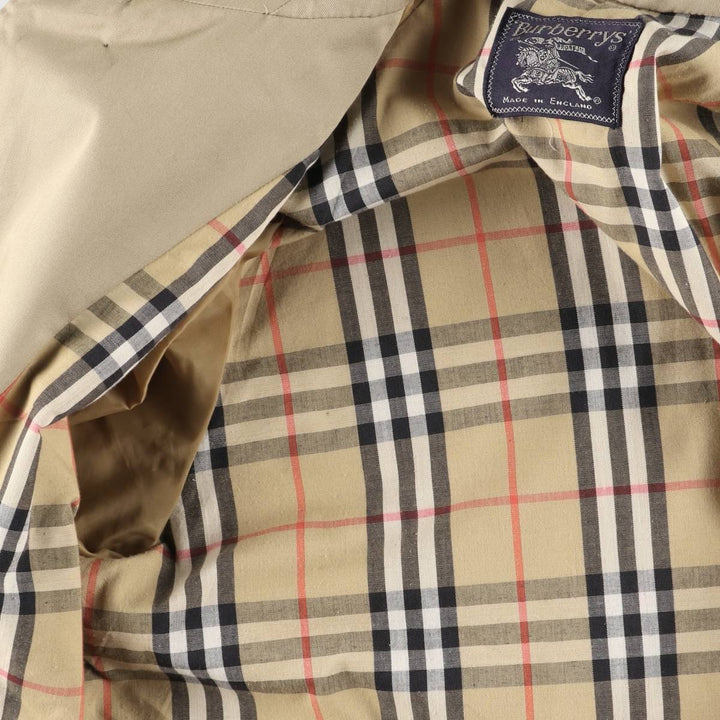 Vintage Burberry Balmacaan coat from the 1970'S to 1980s, made in England, size L. polyester Beige type Vintage Second Hand