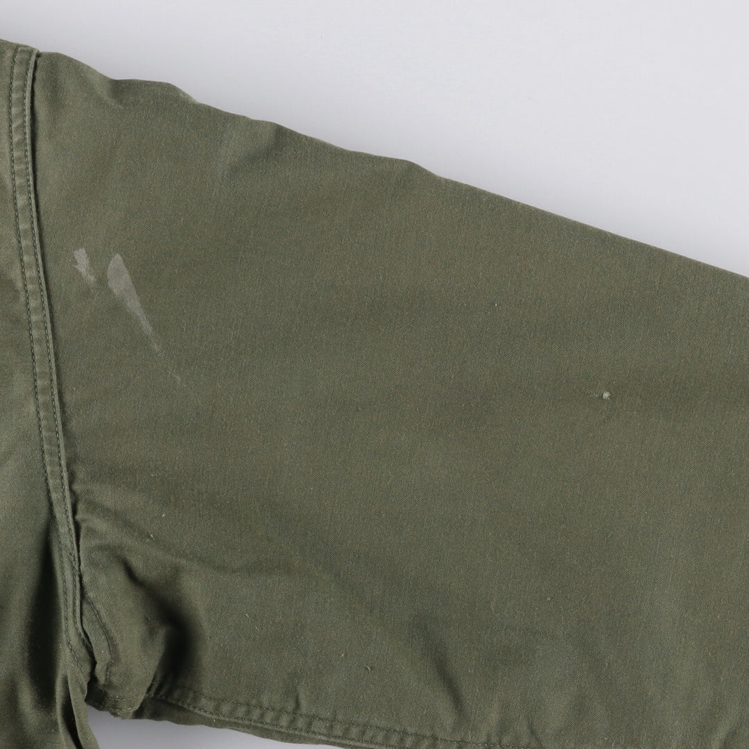 Vintage military A-2 deck jacket, men's size L Nylon Khaki type Vintage Second Hand