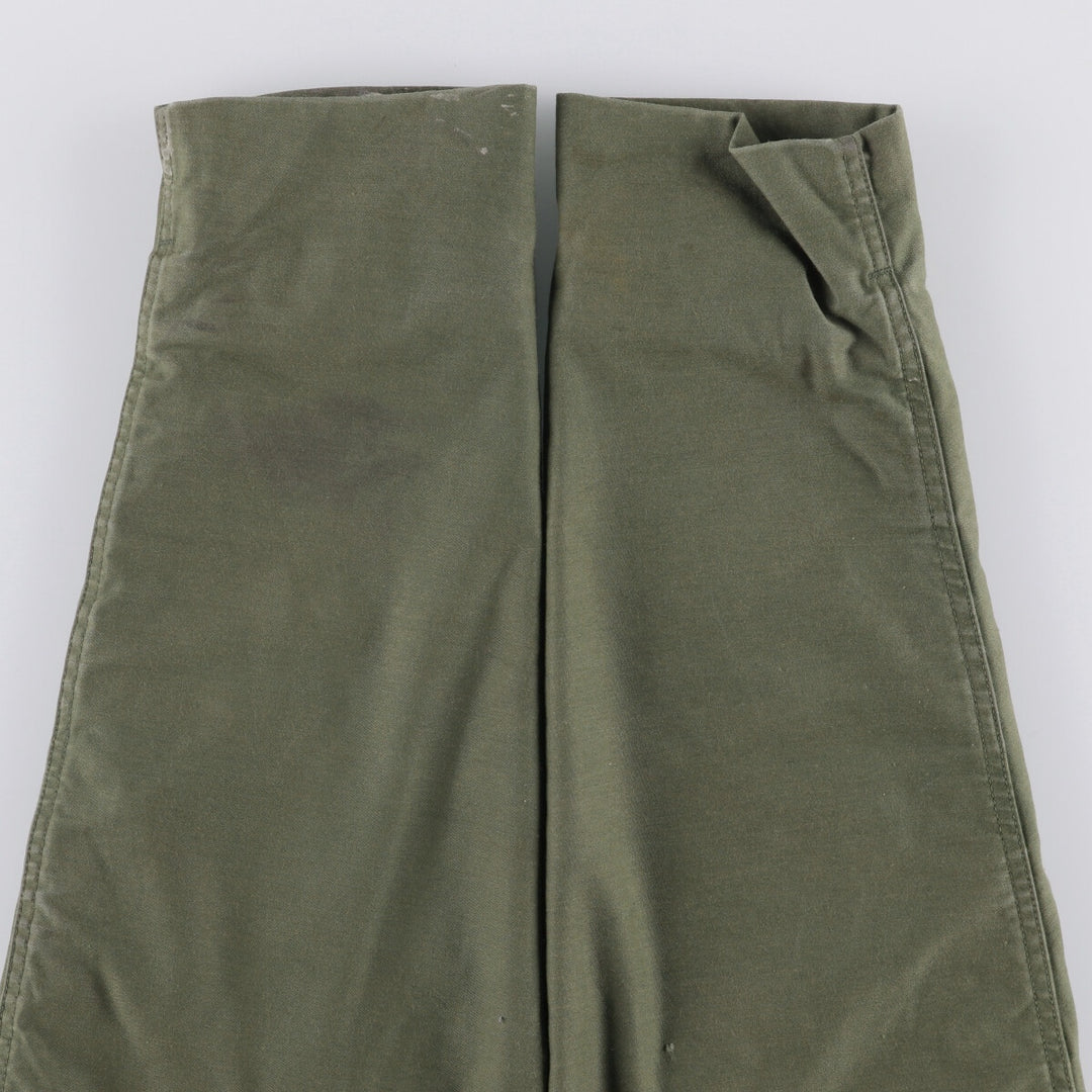 Vintage military A-2 deck jacket, men's size L Nylon Khaki type Vintage Second Hand