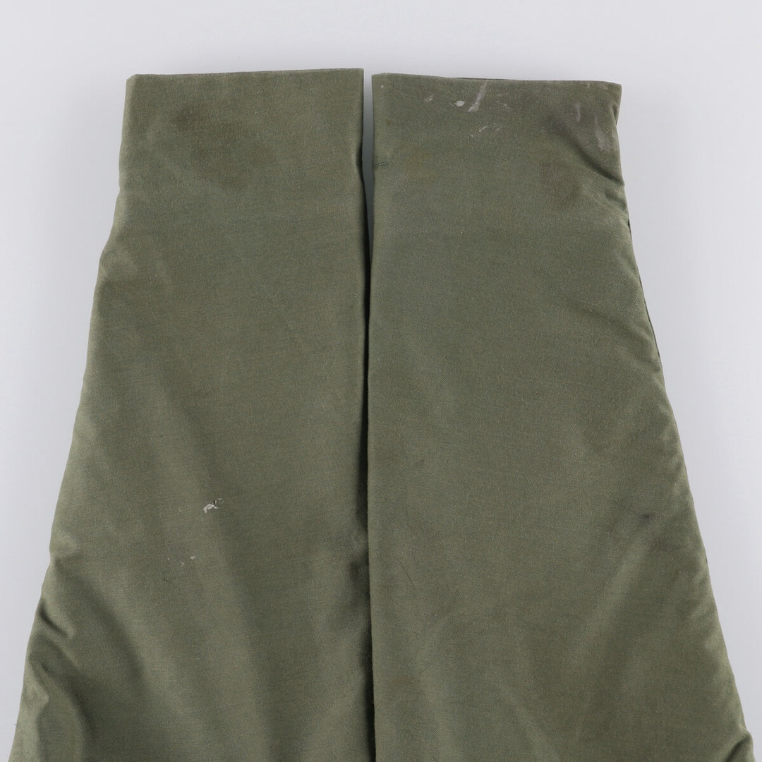 Vintage military A-2 deck jacket, men's size L Nylon Khaki type Vintage Second Hand