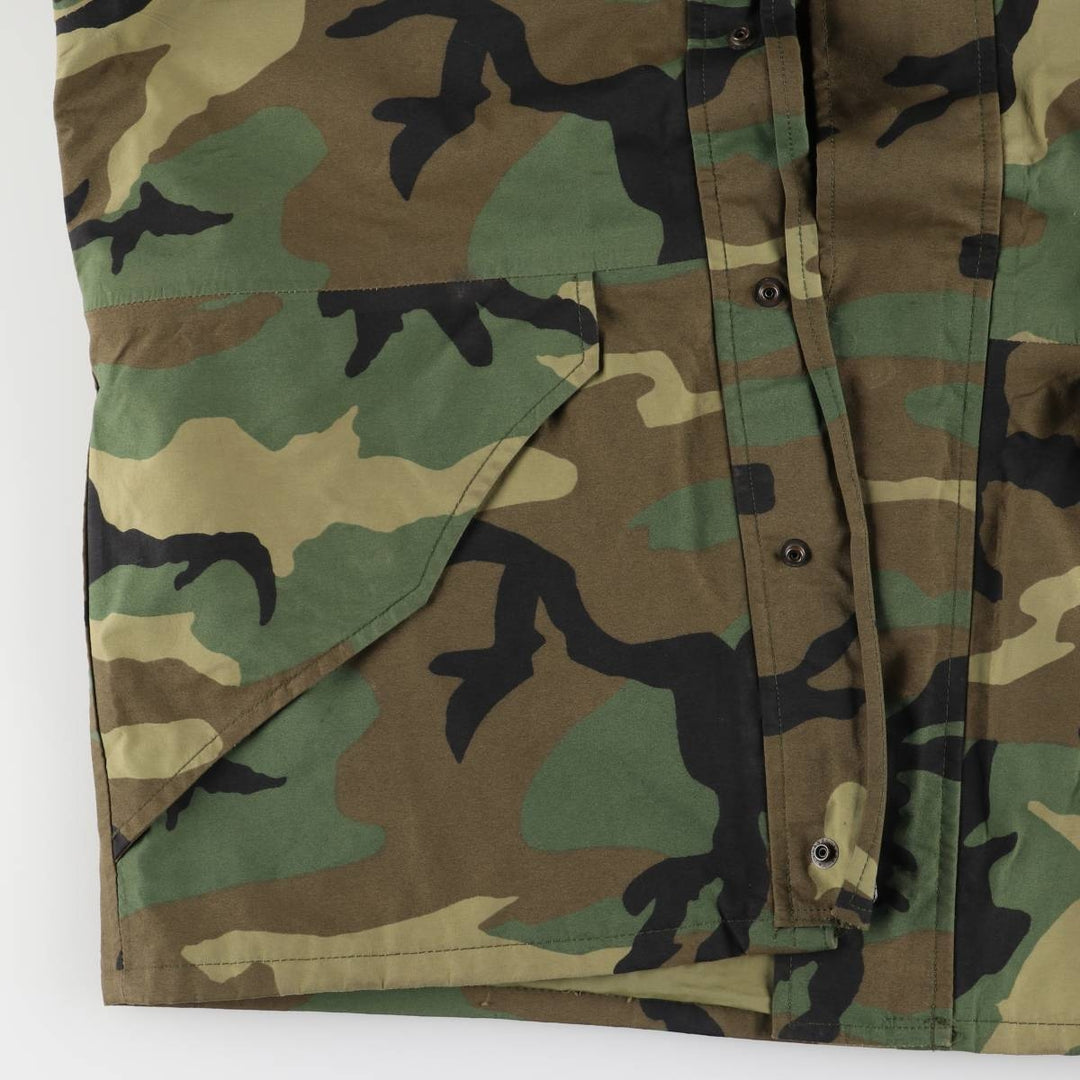 Authentic 1990'S US Military Camouflage Pattern ECWCS 1st Gen. Late Model Woodland Camo Military Gore-Tex Parka, Made in USA, Medium-Regular Nylon Khaki type Vintage Second Hand