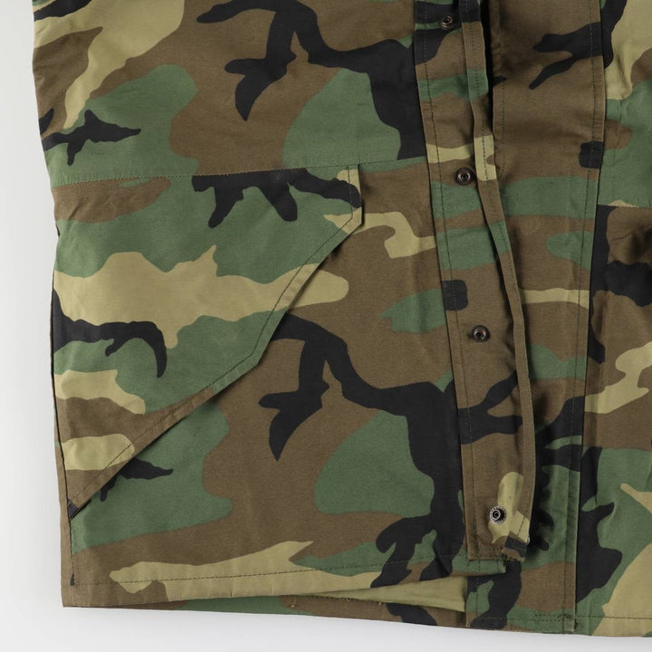 Authentic 1990'S US Military Camouflage Pattern ECWCS 1st Gen. Late Model Woodland Camo Military Gore-Tex Parka, Made in USA, Medium-Regular Nylon Khaki type Vintage Second Hand