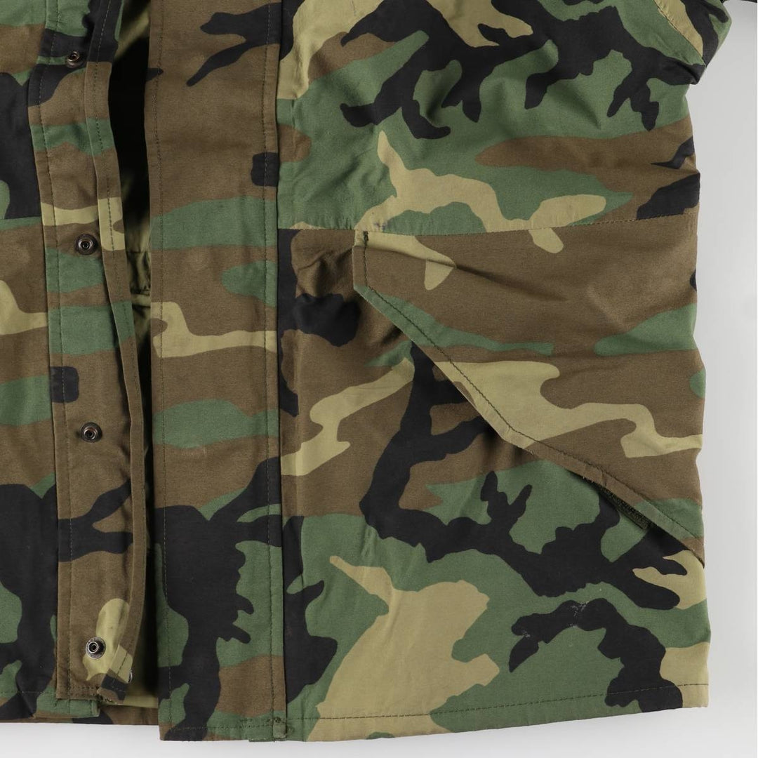 Authentic 1990'S US Military Camouflage Pattern ECWCS 1st Gen. Late Model Woodland Camo Military Gore-Tex Parka, Made in USA, Medium-Regular Nylon Khaki type Vintage Second Hand