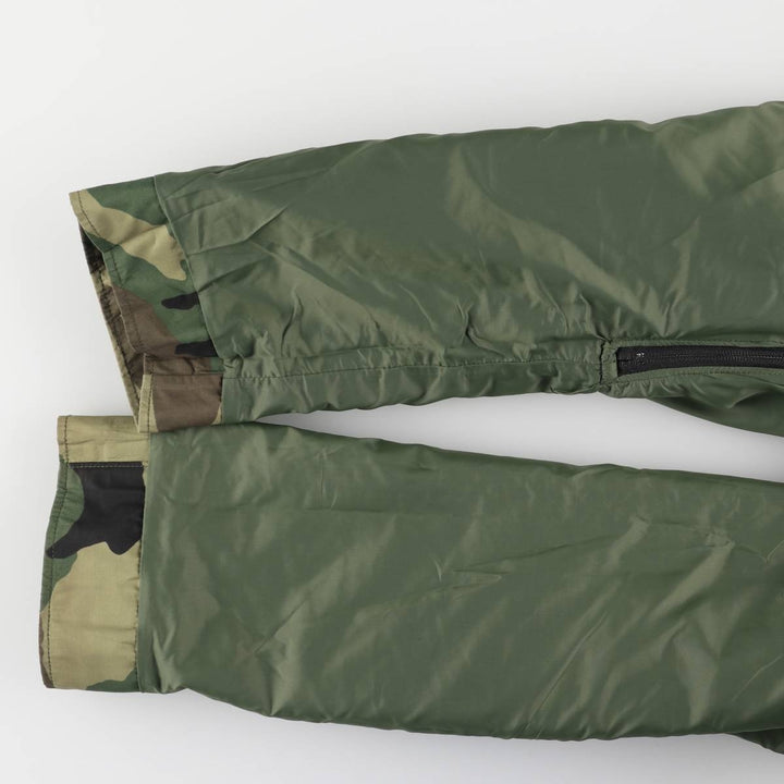 Authentic 2000'S US Military Camouflage Pattern ECWCS 1st Gen. Late Model Woodland Camo Military Gore-Tex Parka, Made in USA, Medium-Regular Nylon Khaki type Vintage Second Hand