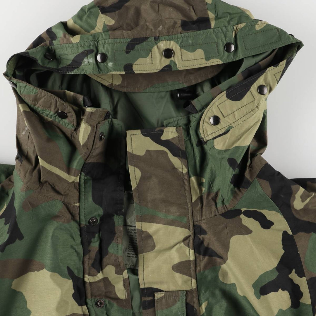 Authentic 2000'S US Military Camouflage Pattern ECWCS 1st Gen. Late Model Woodland Camo Military Gore-Tex Parka, Made in USA, Medium-Regular Nylon Khaki type Vintage Second Hand
