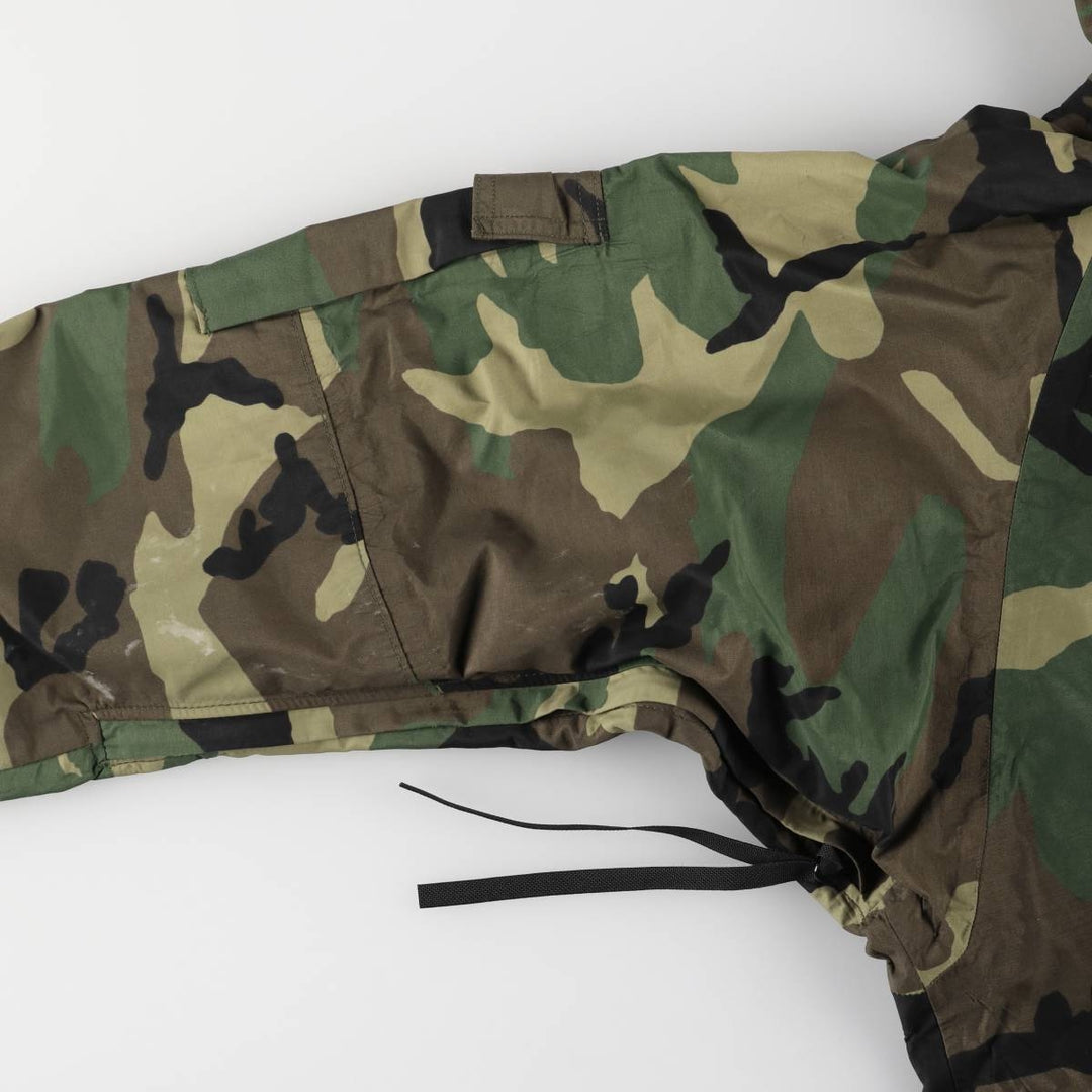 Authentic 2000'S US Military Camouflage Pattern ECWCS 1st Gen. Late Model Woodland Camo Military Gore-Tex Parka, Made in USA, Medium-Regular Nylon Khaki type Vintage Second Hand