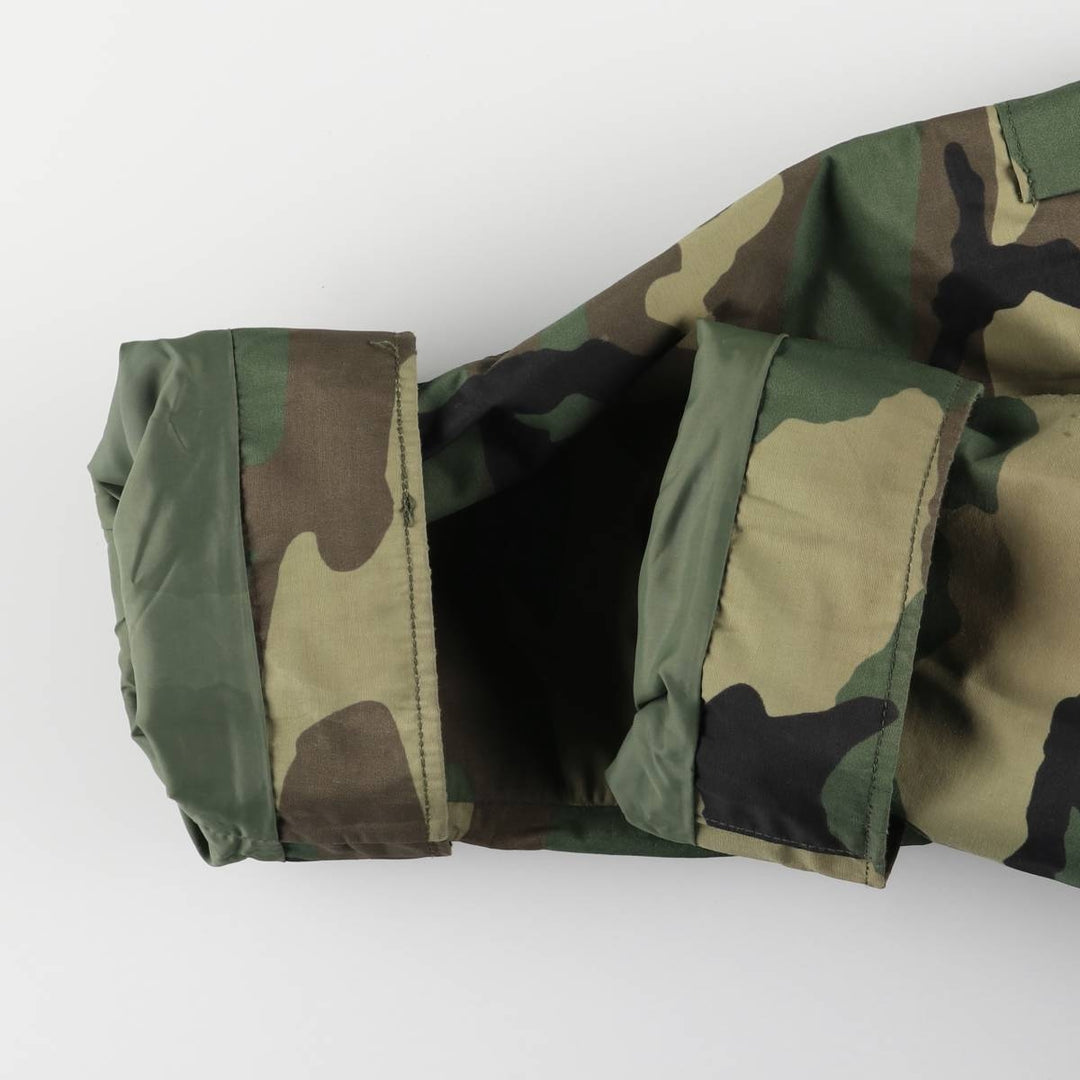 Authentic 2000'S US Military Camouflage Pattern ECWCS 1st Gen. Late Model Woodland Camo Military Gore-Tex Parka, Made in USA, Medium-Regular Nylon Khaki type Vintage Second Hand