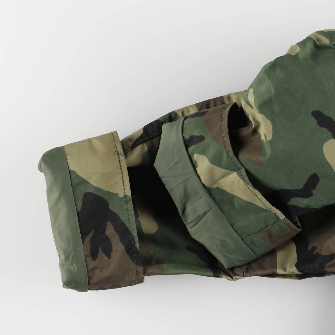 Authentic 2000'S US Military Camouflage Pattern ECWCS 1st Gen. Late Model Woodland Camo Military Gore-Tex Parka, Made in USA, Medium-Regular Nylon Khaki type Vintage Second Hand
