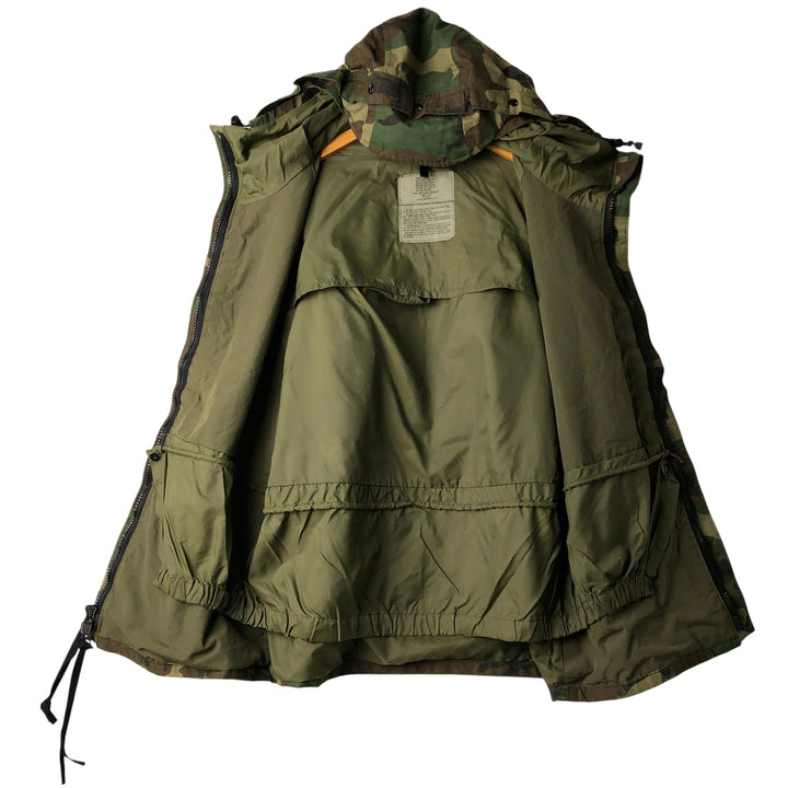1990'S US Military Camouflage Pattern Woodland Camo ECWCS 1st Gen Late Model Military Gore-Tex Parka, Made in USA, Medium Regular Nylon Khaki type Vintage Second Hand