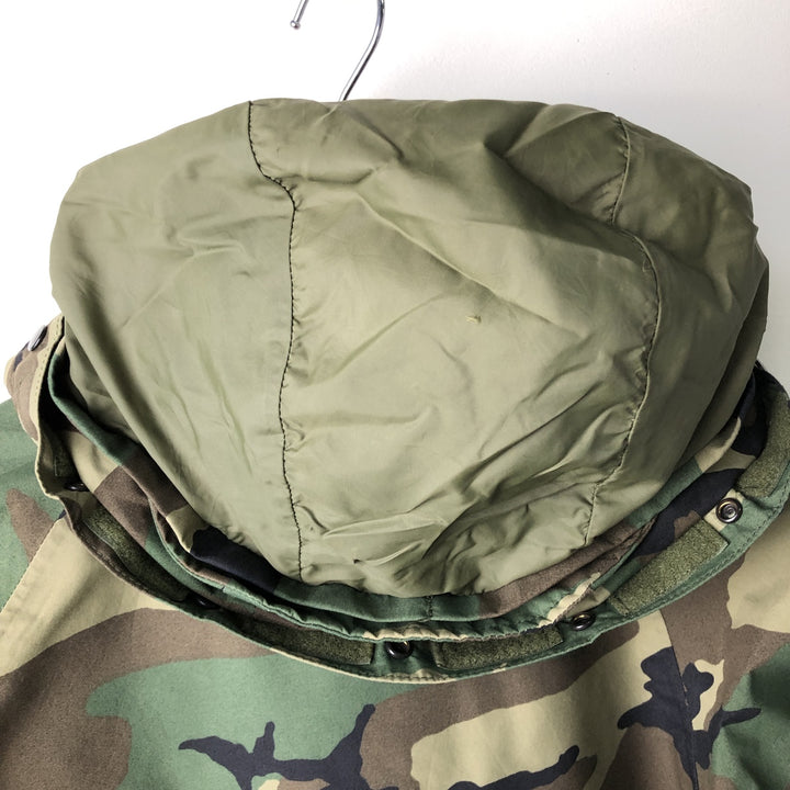 Authentic 1990'S US Military Camouflage Pattern Woodland Camo ECWCS 1st Gen Late Model Military Gore-Tex Parka, Made in USA, Medium-Regular Nylon Khaki type Vintage Second Hand