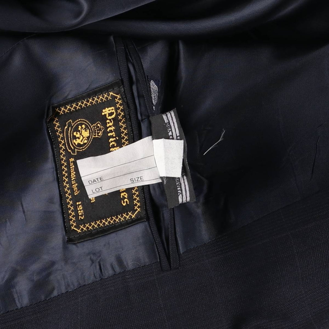 Burberry's Check Pattern Wool Tailored Jacket, Made in USA, Men's Size Medium wool navy blue type Vintage Second Hand