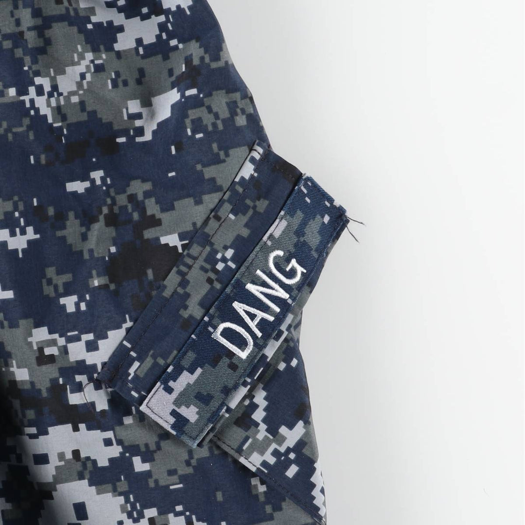 Genuine US military surplus camouflage pattern NWU digital camo military Gore-Tex parka, made in USA, small-short (equivalent to men's S). Nylon navy blue type Vintage Second Hand