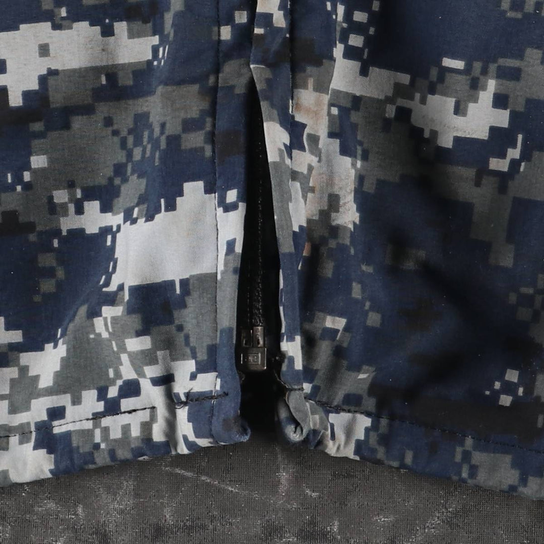 Authentic US military camouflage pattern NWU digital camo military Gore-Tex parka, made in the USA, small x-long, equivalent to men's size S Nylon navy blue type Vintage Second Hand