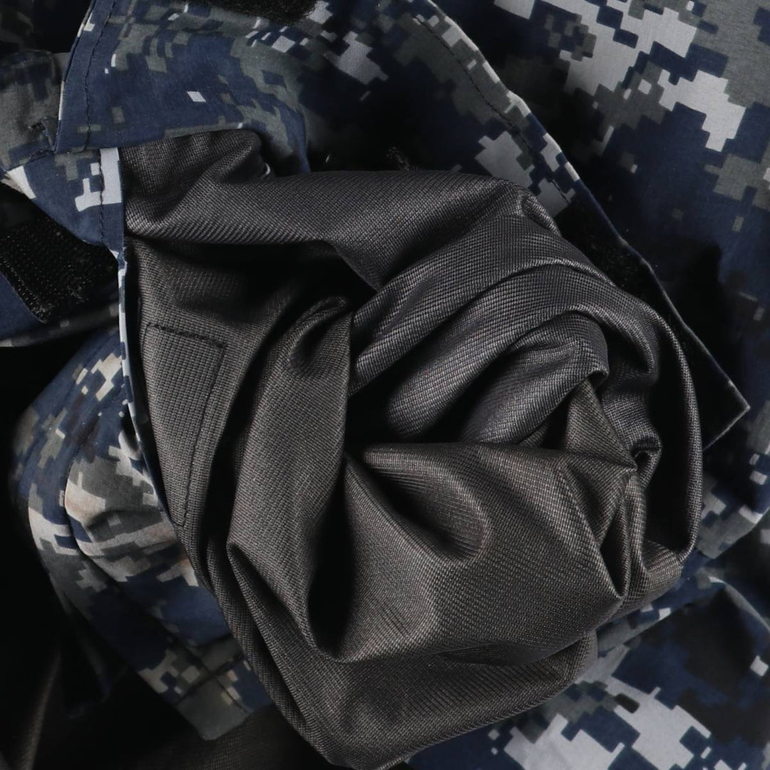 Authentic US military camouflage pattern NWU digital camo military Gore-Tex parka, made in the USA, small x-long, equivalent to men's size S Nylon navy blue type Vintage Second Hand