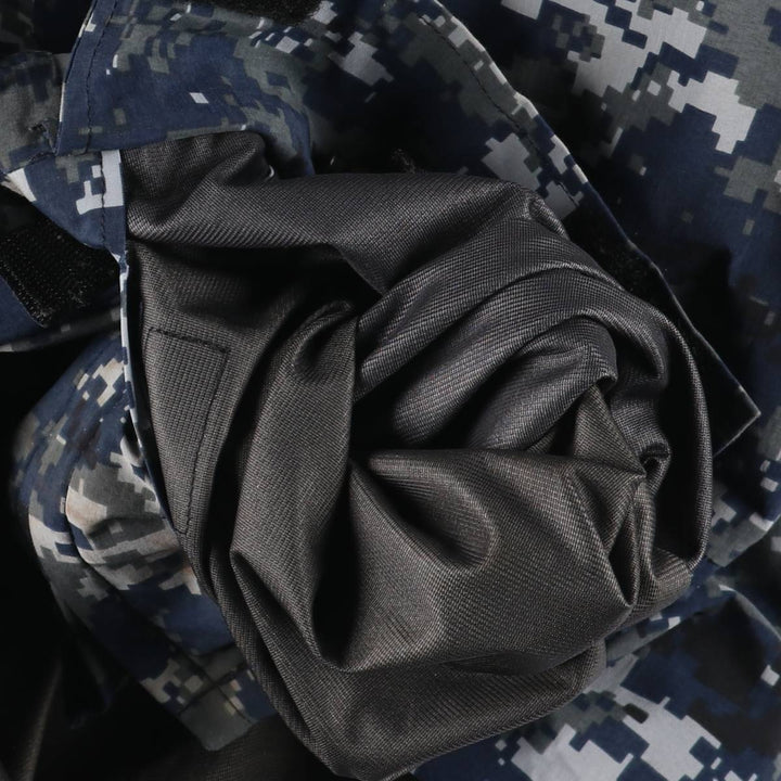 Authentic US military camouflage pattern NWU digital camo military Gore-Tex parka, made in the USA, small x-long, equivalent to men's size S Nylon navy blue type Vintage Second Hand