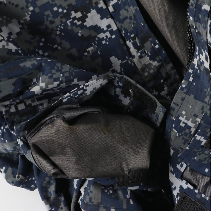 Authentic US military camouflage pattern NWU digital camo military Gore-Tex parka, made in the USA, small x-long, equivalent to men's size S Nylon navy blue type Vintage Second Hand