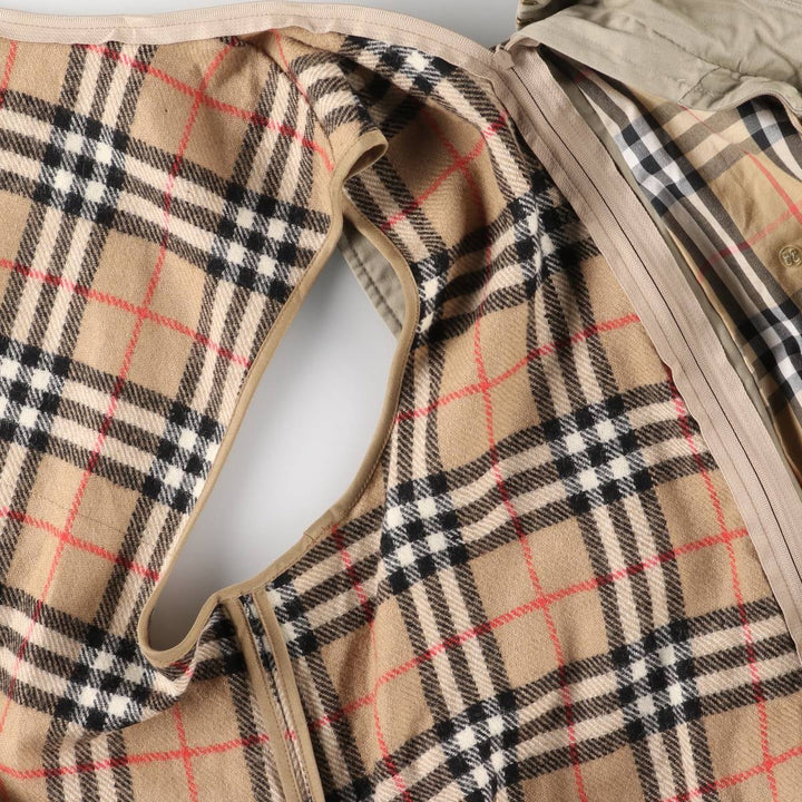 Burberry trench coat, made in England, men's size XL polyester Khaki type beige Vintage Second Hand