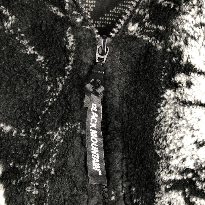Vintage 90'S BLACK MOUNTAIN all-over wolf pattern fleece jacket, made in the USA, size M, men's acrylic black type Vintage Second Hand