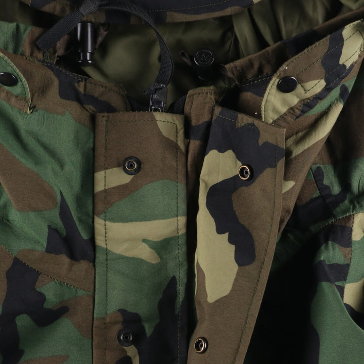 1990'S US Military Issue Woodland Camo ECWCS 1st Generation Late Model Gore-Tex Parka, Made in USA, Small-Regular Size Nylon Khaki type Vintage Second Hand