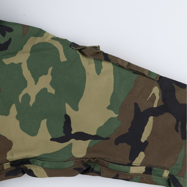 1990'S US Military Issue Woodland Camo ECWCS 1st Generation Late Model Gore-Tex Parka, Made in USA, Small-Regular Size Nylon Khaki type Vintage Second Hand