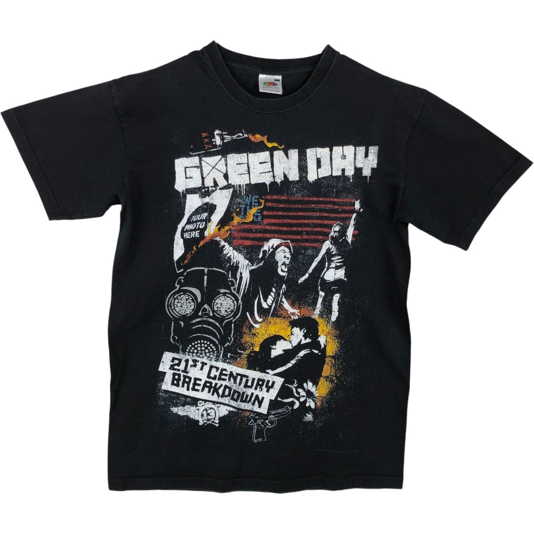 Fruit of the Loom Green Day Band T-shirt (Men's Size S) cotton black type Vintage Second Hand