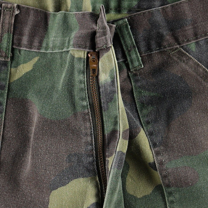 Civilian-made camouflage pattern woodland camo military cargo pants, made in USA, men's size W32 equivalent, vintage. unclear Khaki type Vintage Second Hand