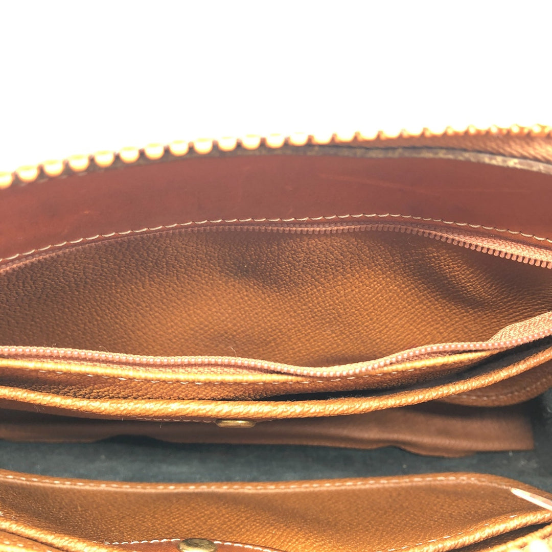 Dooney & Bourke Shoulder Bag Made in USA genuine leather brown type Vintage Second Hand