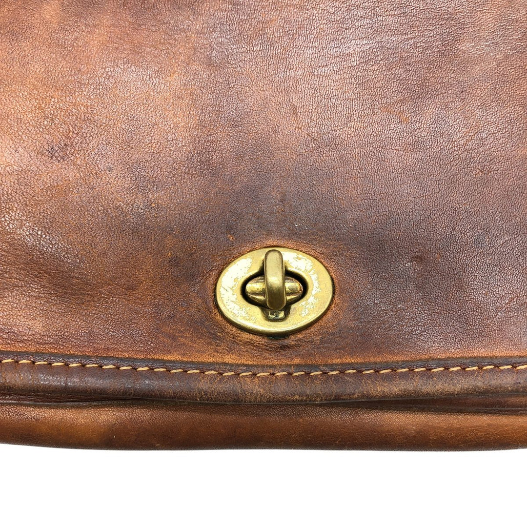 Vintage 1980'S Coach Old Coach Turnlock Shoulder Bag, Made in USA genuine leather brown type Vintage Second Hand