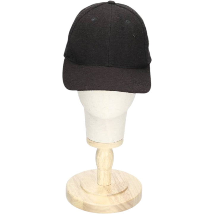 Vintage 90'S Nike wool cap, one size fits all. wool black type Vintage Second Hand