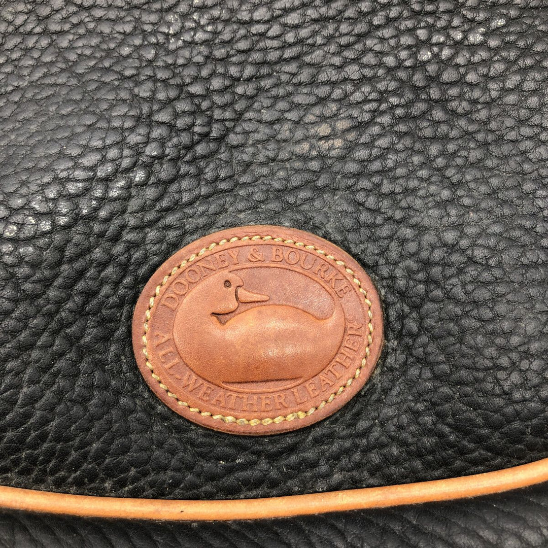 Dooney and Bourke Shoulder Bag Made in USA genuine leather brown type Vintage Second Hand