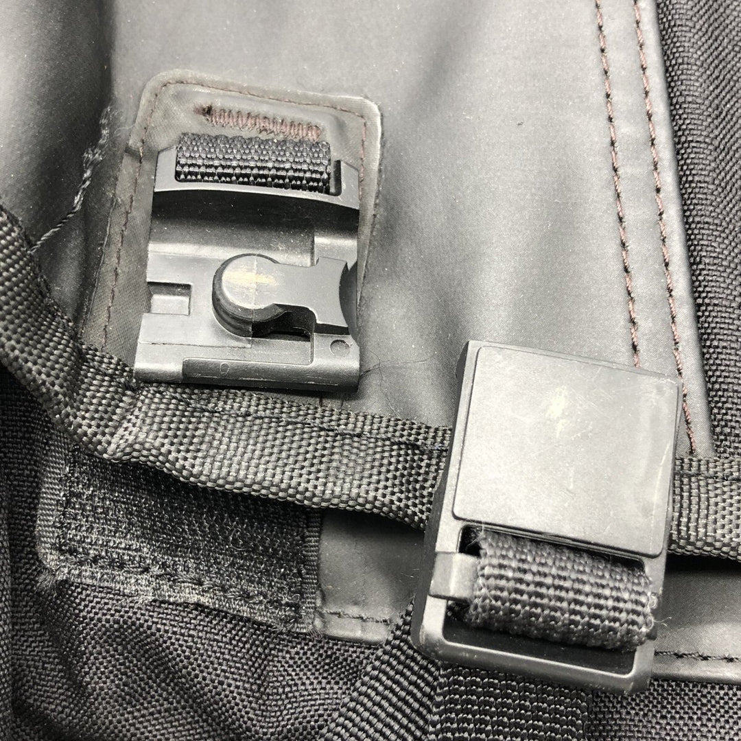 Timbuk2 logo patch messenger bag unclear black type Vintage Second Hand