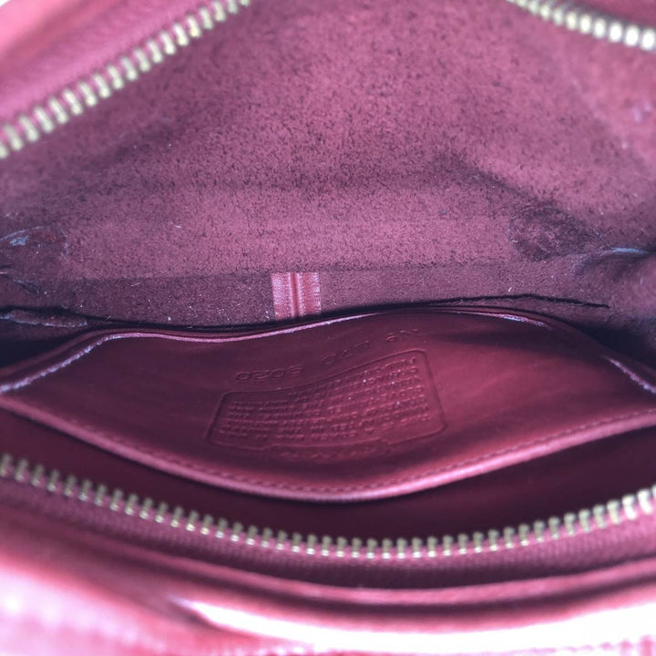 90'S Coach Old Coach Ergo Shoulder Bag, Made in USA, Vintage genuine leather red type Vintage Second Hand