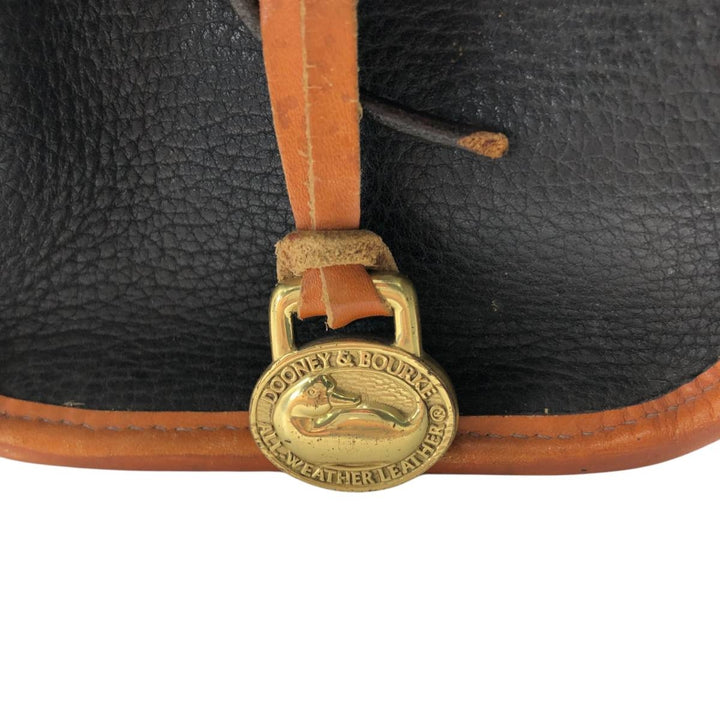 Dooney and Bourke Boston bag made in the USA genuine leather brown type Vintage Second Hand