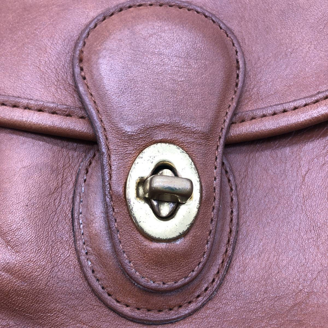 90'S Coach Old Coach Shoulder Bag, Made in USA, Vintage genuine leather brown type Vintage Second Hand