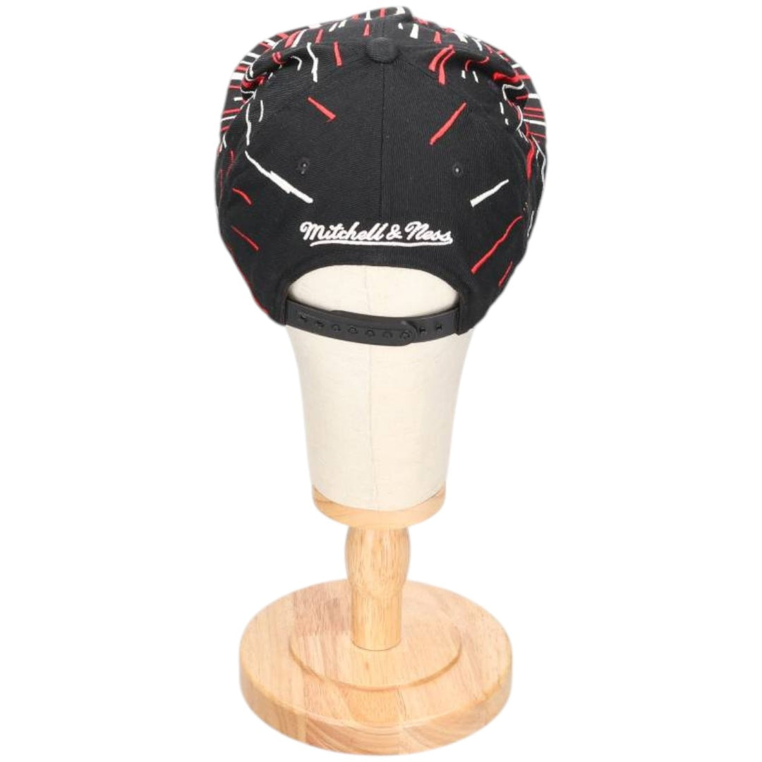 Mitchell & Ness NBA Chicago Bulls 6-Panel Baseball Cap, One Size Fits Most acrylic black type Vintage Second Hand