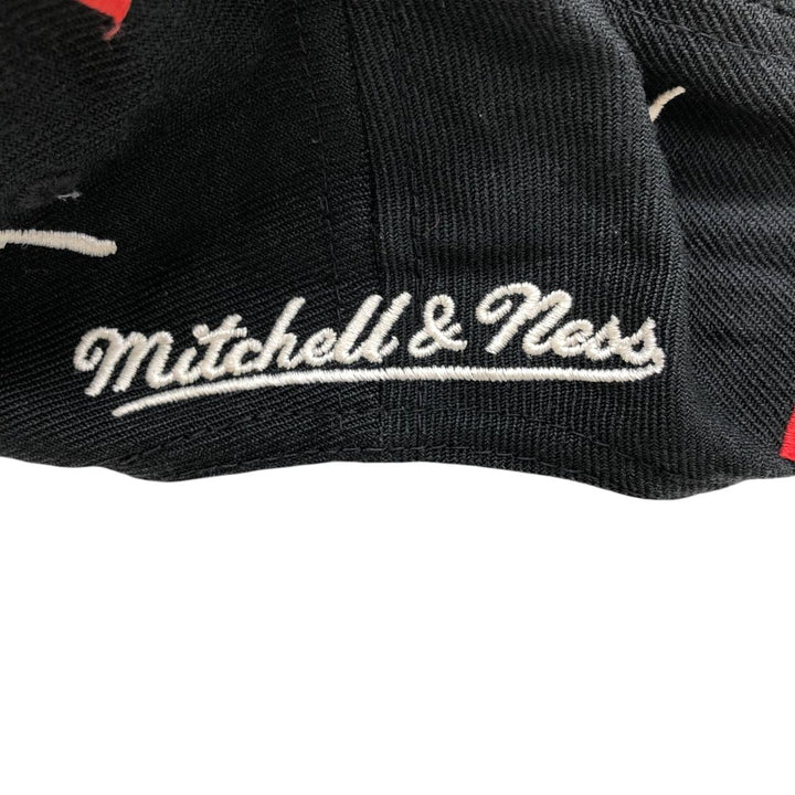 Mitchell & Ness NBA Chicago Bulls 6-Panel Baseball Cap, One Size Fits Most acrylic black type Vintage Second Hand