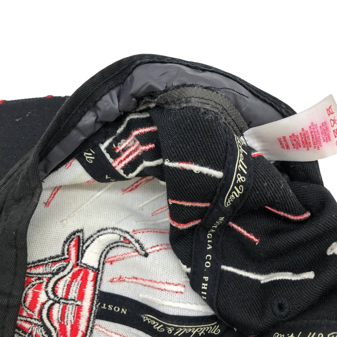 Mitchell & Ness NBA Chicago Bulls 6-Panel Baseball Cap, One Size Fits Most acrylic black type Vintage Second Hand