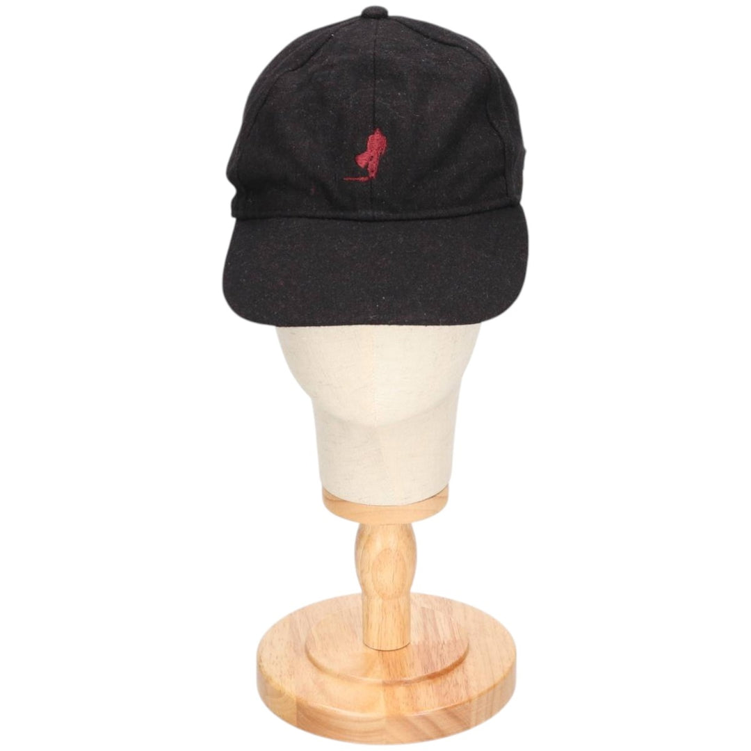 Vintage 90'S MARLBORO CLASSICS wool 6-panel cap, one size fits all. wool black type Vintage Second Hand