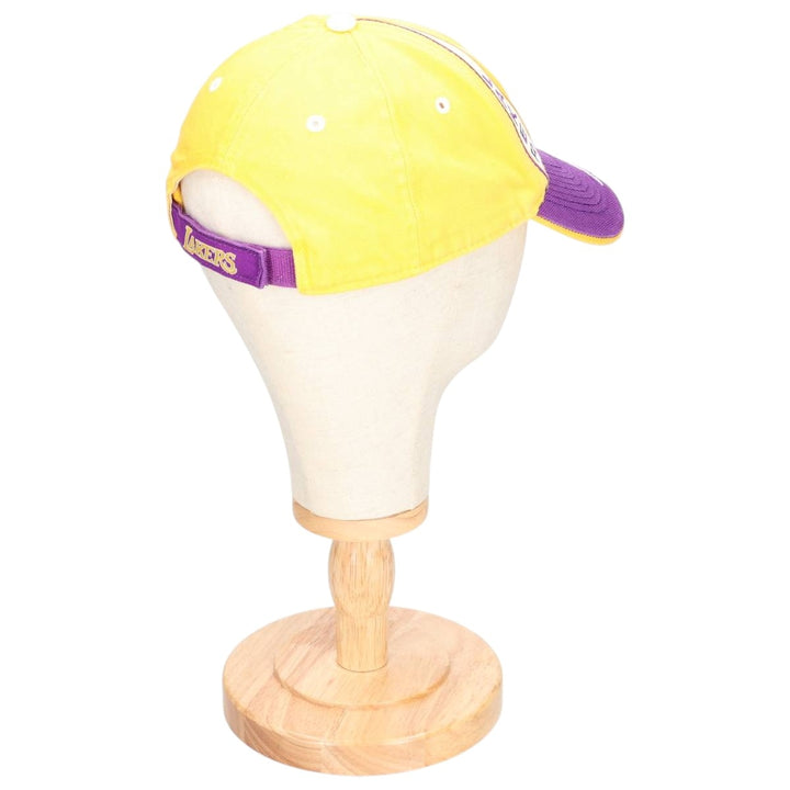 NBA LOS ANGELES LAKERS Two-Tone Baseball Cap, One Size Fits Most cotton yellow type Vintage Second Hand