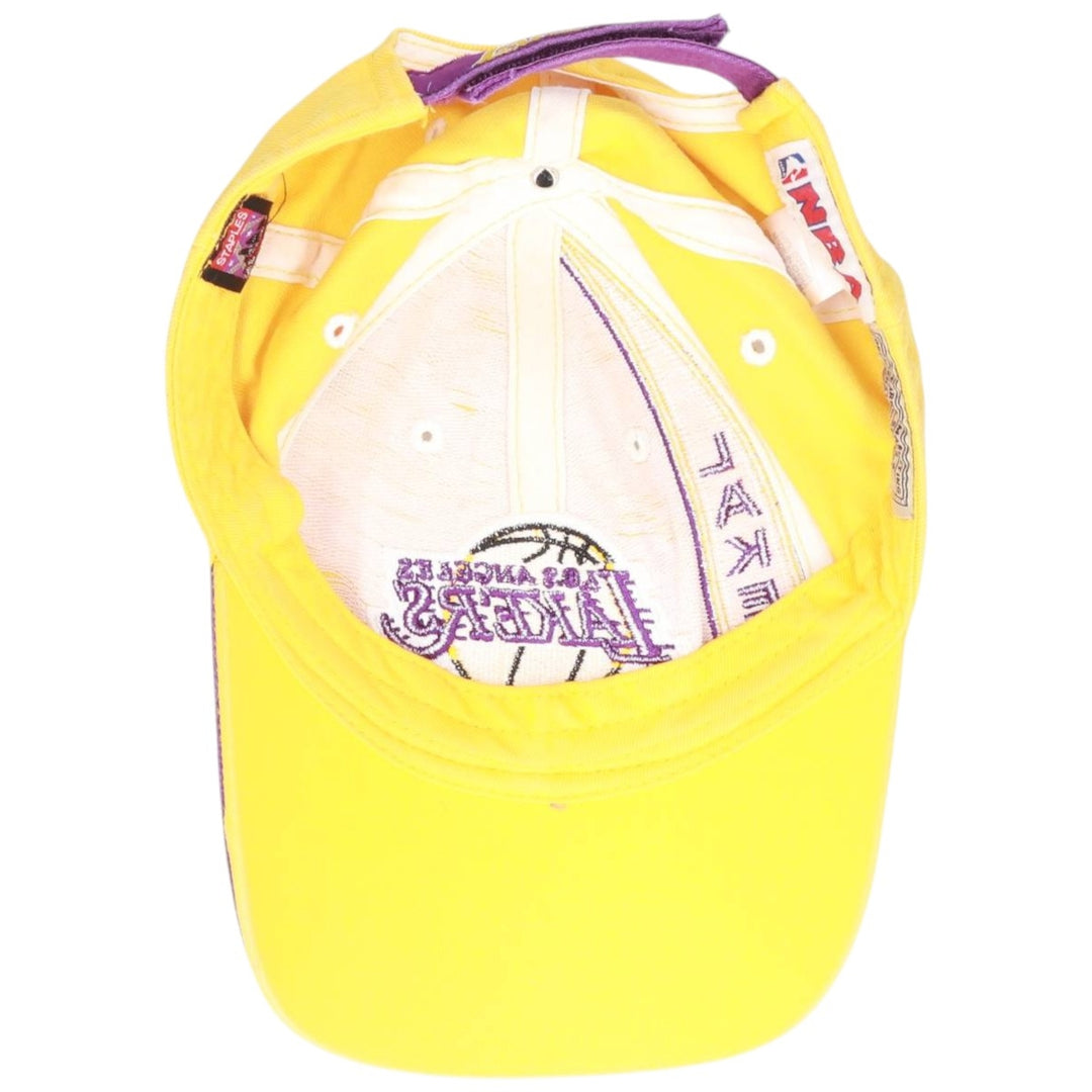 NBA LOS ANGELES LAKERS Two-Tone Baseball Cap, One Size Fits Most cotton yellow type Vintage Second Hand